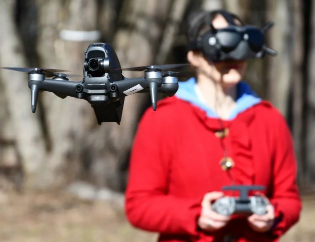 Drones With Cameras For Beginners-1